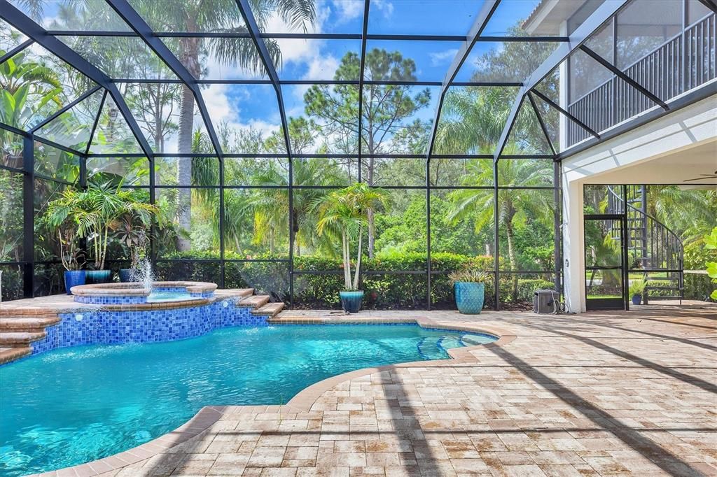 En Venta: $2,795,000 (5 camas, 4 baños, 5624 Pies cuadrados)