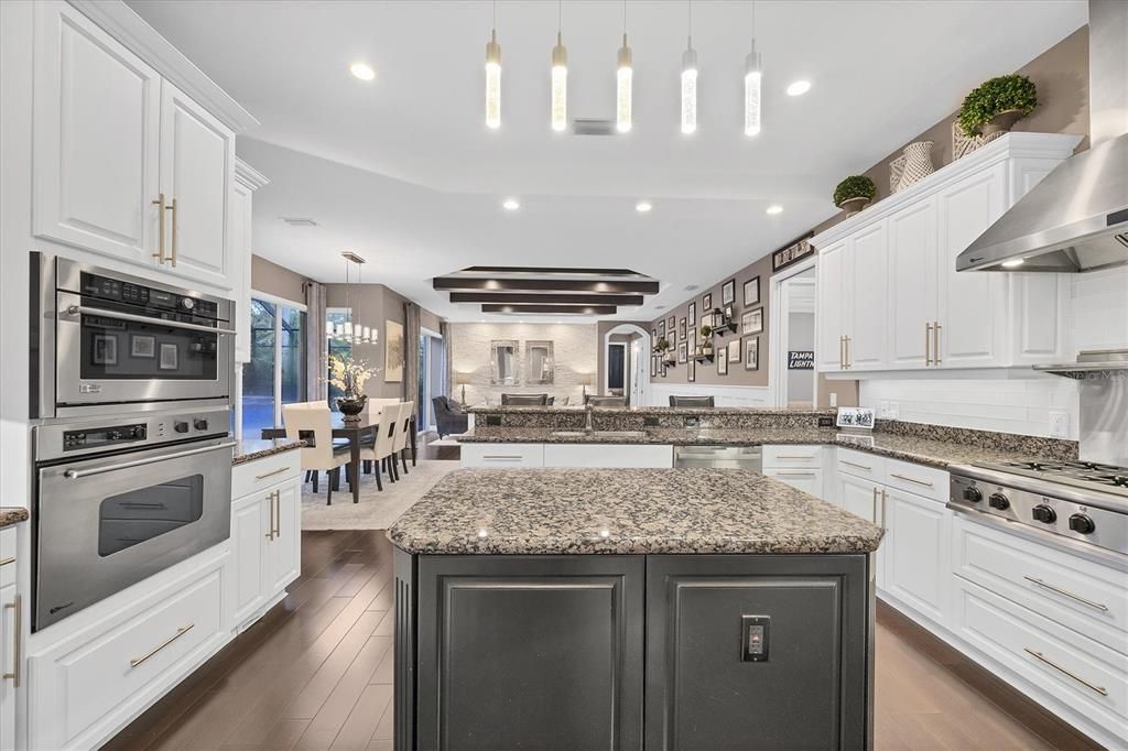 En Venta: $2,795,000 (5 camas, 4 baños, 5624 Pies cuadrados)