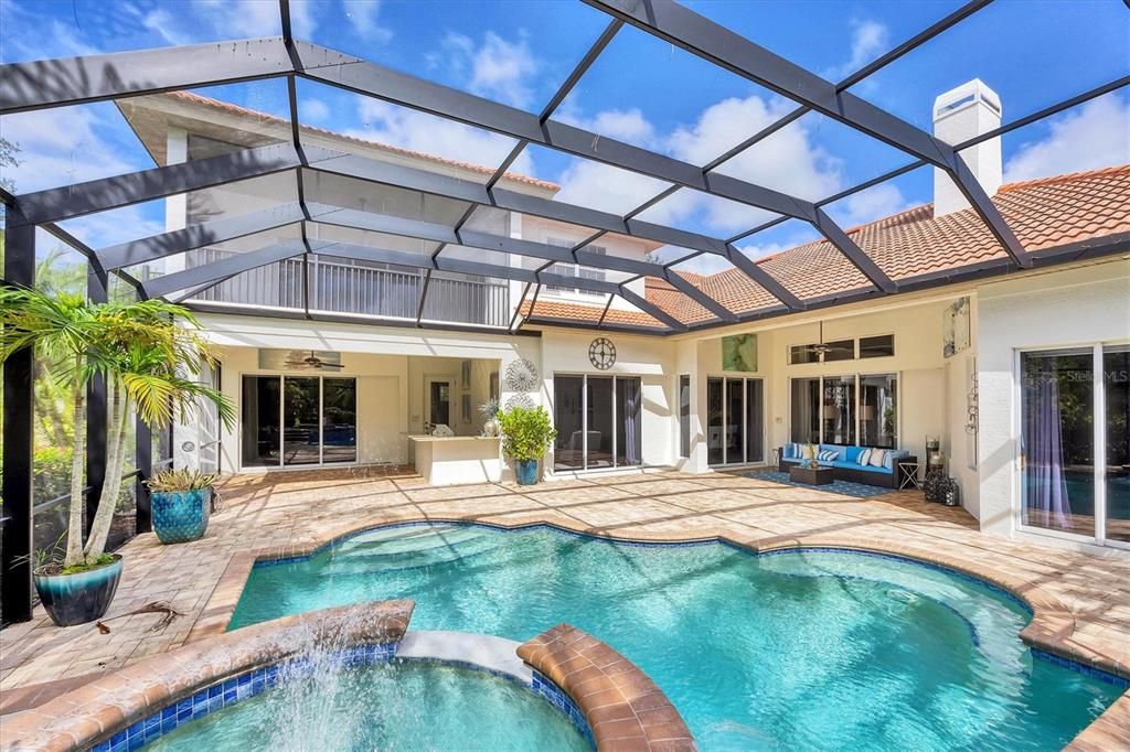 En Venta: $2,795,000 (5 camas, 4 baños, 5624 Pies cuadrados)