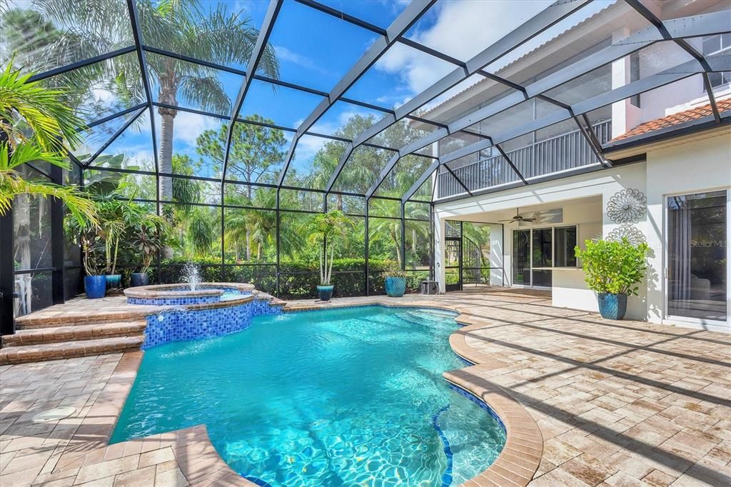 En Venta: $2,795,000 (5 camas, 4 baños, 5624 Pies cuadrados)