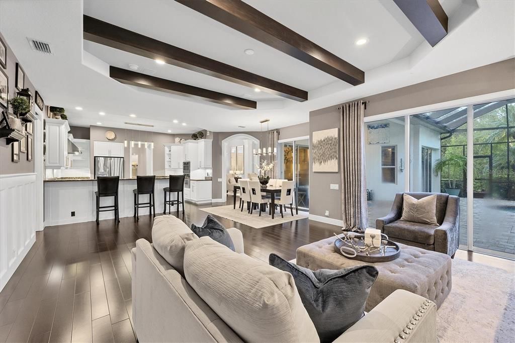 En Venta: $2,795,000 (5 camas, 4 baños, 5624 Pies cuadrados)