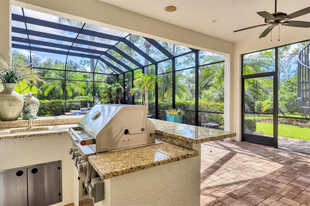 En Venta: $2,795,000 (5 camas, 4 baños, 5624 Pies cuadrados)