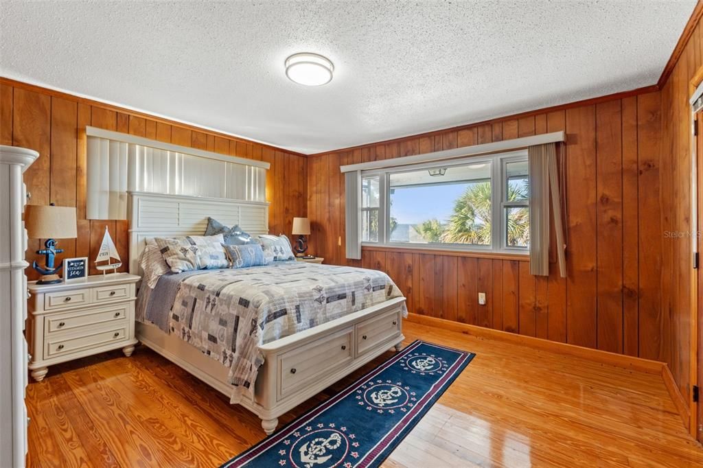 For Sale: $1,295,000 (2 beds, 2 baths, 2380 Square Feet)