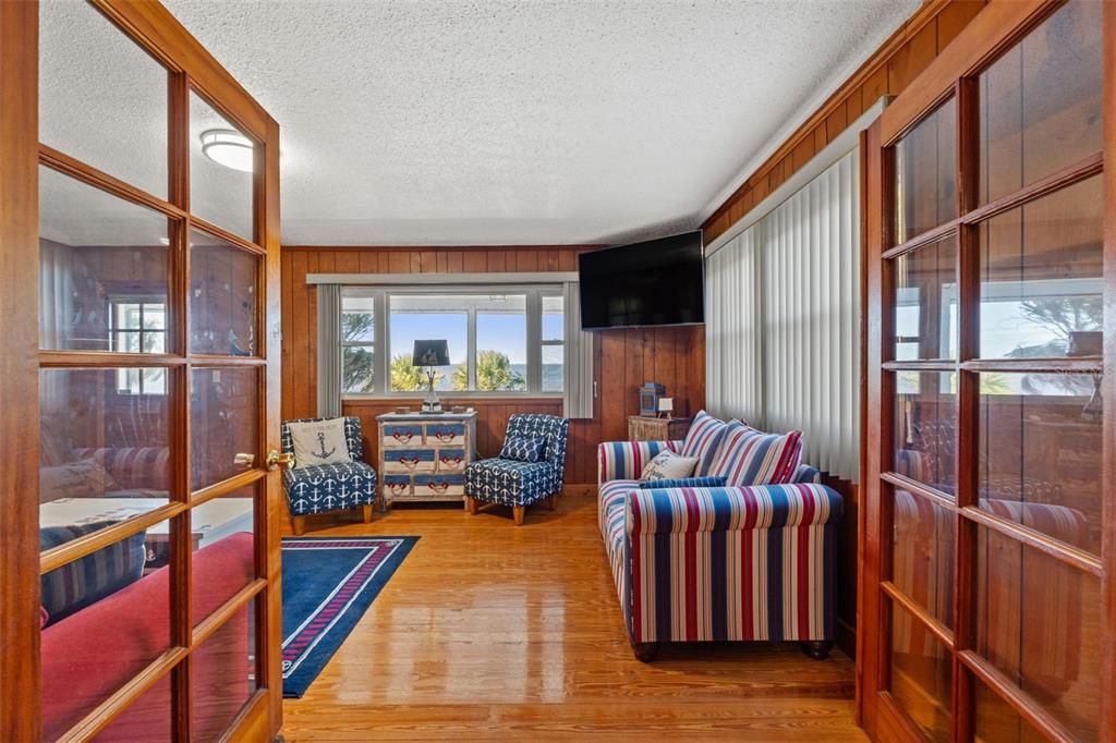 For Sale: $1,295,000 (2 beds, 2 baths, 2380 Square Feet)