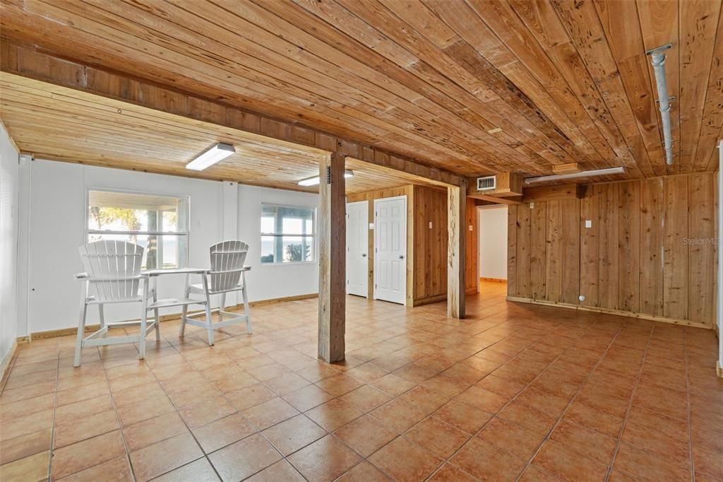 For Sale: $1,295,000 (2 beds, 2 baths, 2380 Square Feet)