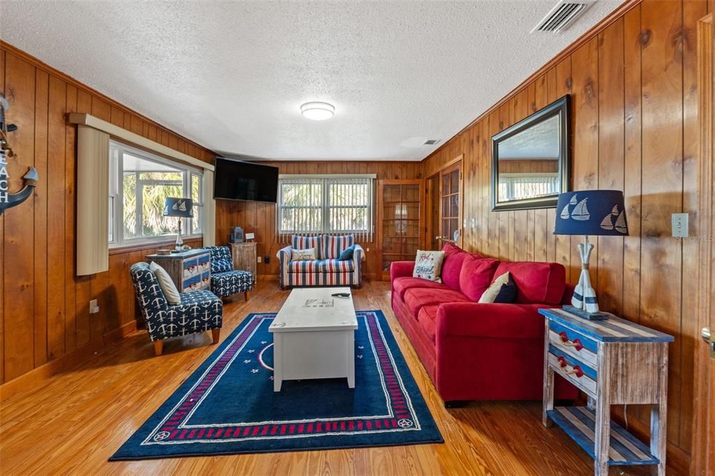 For Sale: $1,295,000 (2 beds, 2 baths, 2380 Square Feet)