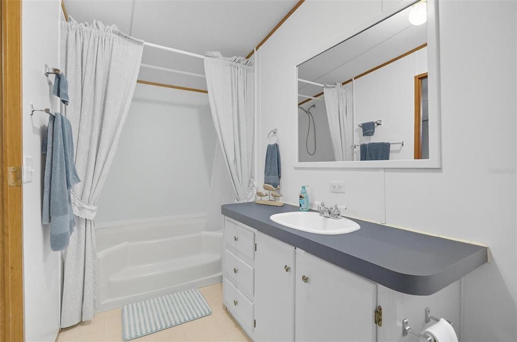 En Venta: $199,000 (2 camas, 2 baños, 960 Pies cuadrados)