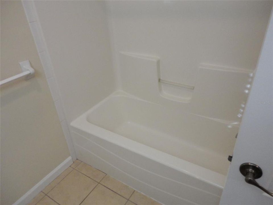 出租: $1,800 (3 贝兹, 2 浴室, 1489 平方英尺)