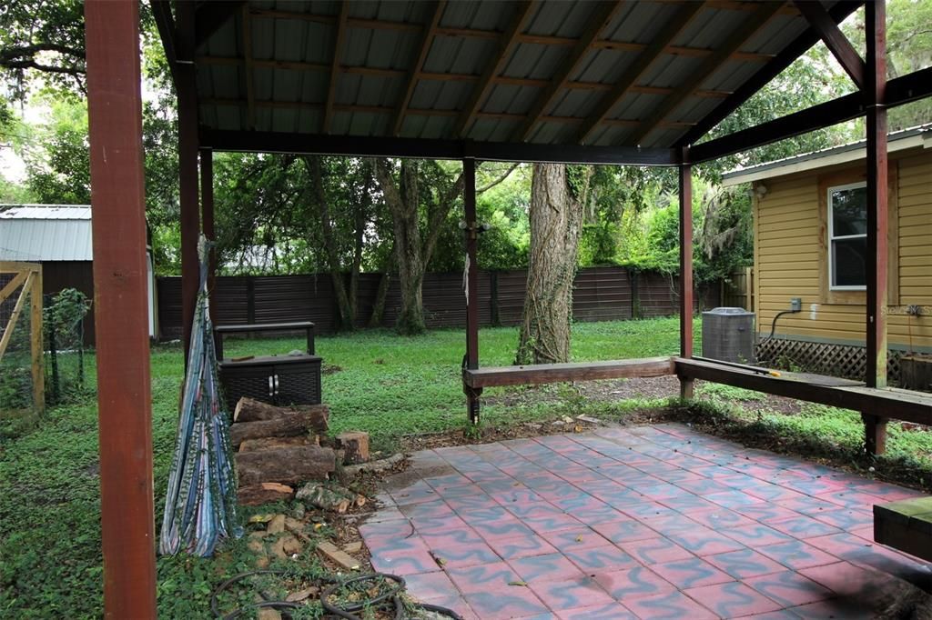 待售: $180,000 (2 贝兹, 1 浴室, 672 平方英尺)