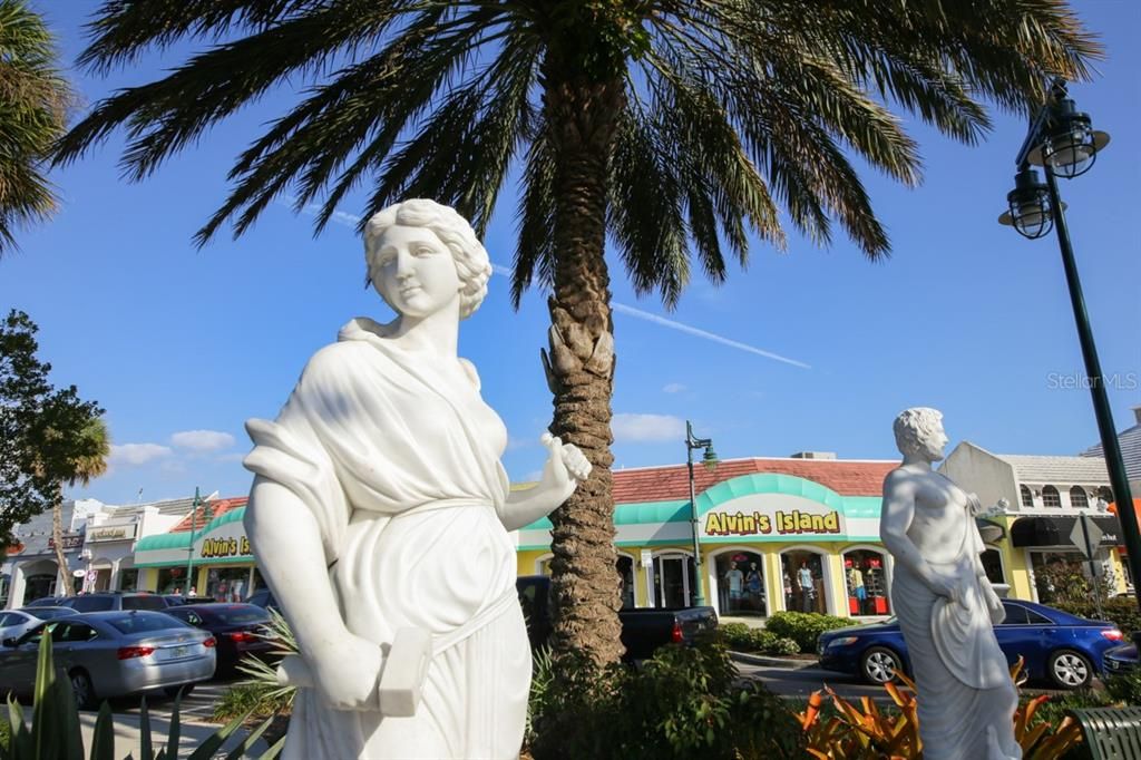 出租: $3,850 (2 贝兹, 2 浴室, 1596 平方英尺)