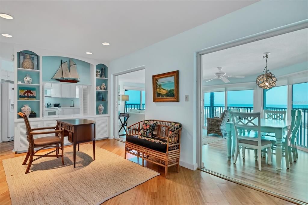 出租: $3,850 (2 贝兹, 2 浴室, 1596 平方英尺)