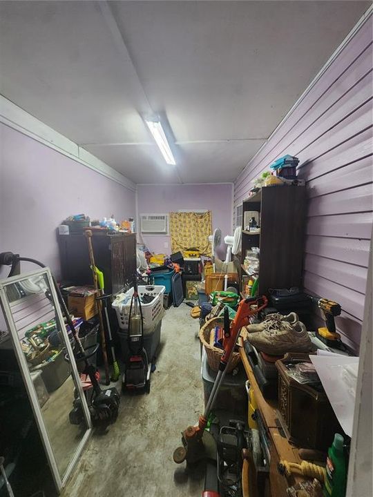 For Sale: $155,000 (2 beds, 1 baths, 768 Square Feet)