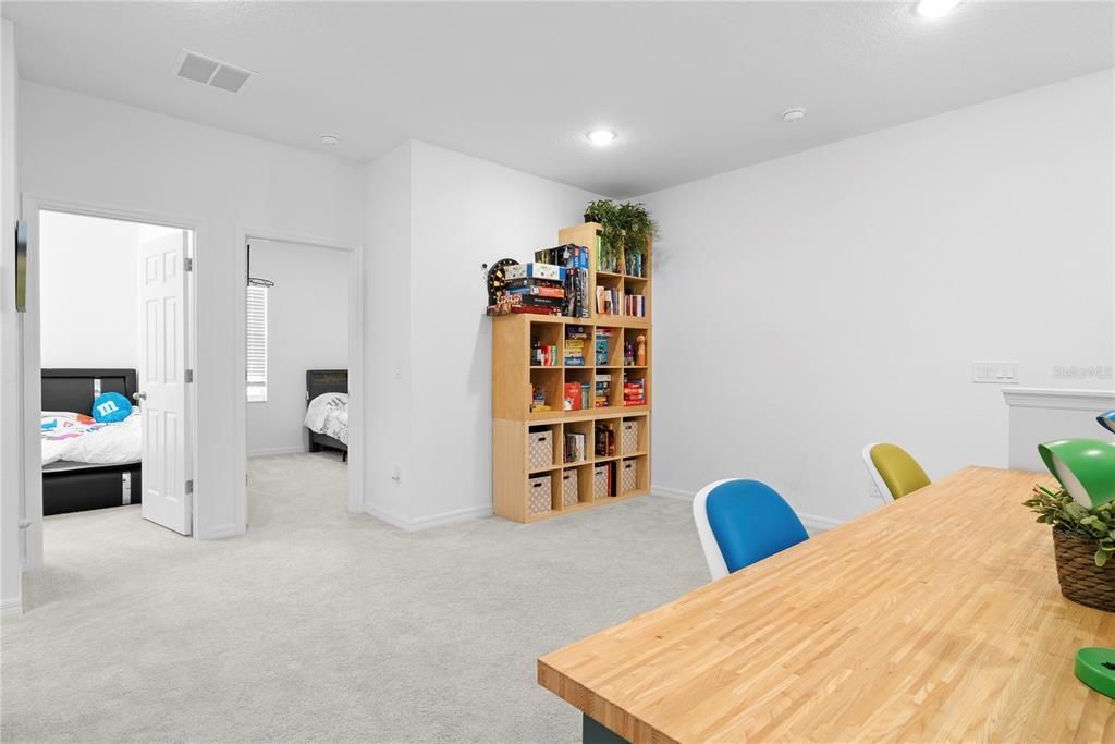 Activo con contrato: $485,000 (4 camas, 3 baños, 1920 Pies cuadrados)