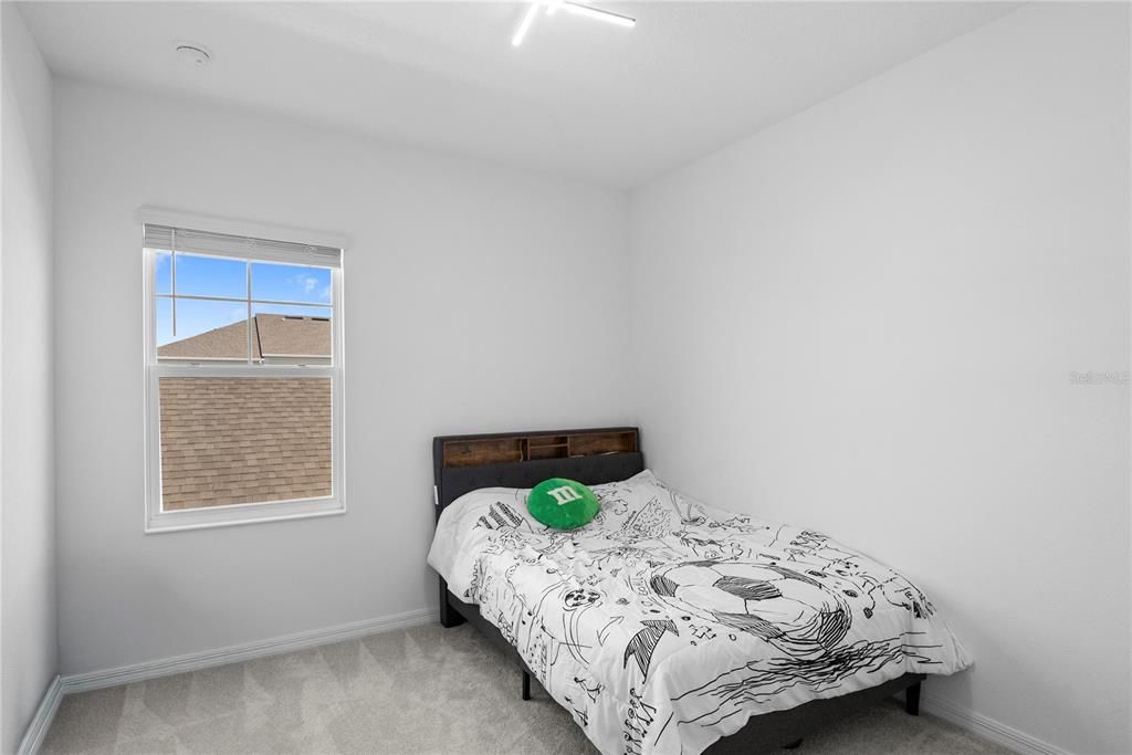 Activo con contrato: $485,000 (4 camas, 3 baños, 1920 Pies cuadrados)