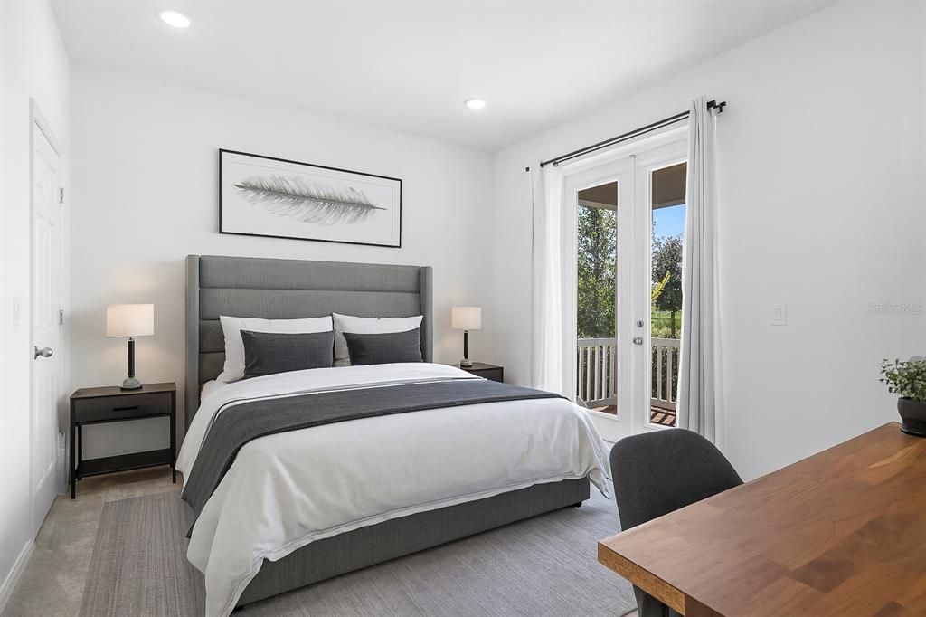 Activo con contrato: $485,000 (4 camas, 3 baños, 1920 Pies cuadrados)