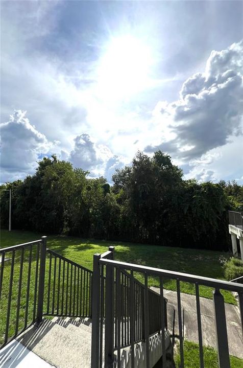 待售: $153,000 (3 贝兹, 1 浴室, 950 平方英尺)