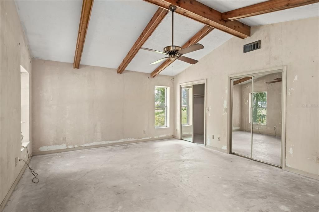 Active With Contract: $399,000 (4 beds, 2 baths, 3068 Square Feet)