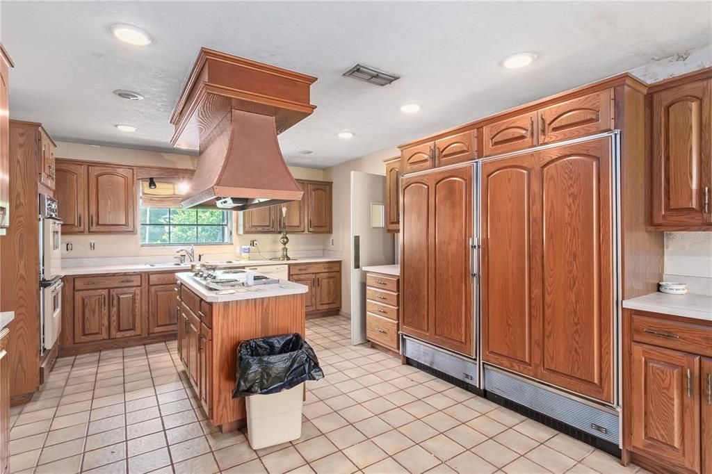 Active With Contract: $399,000 (4 beds, 2 baths, 3068 Square Feet)