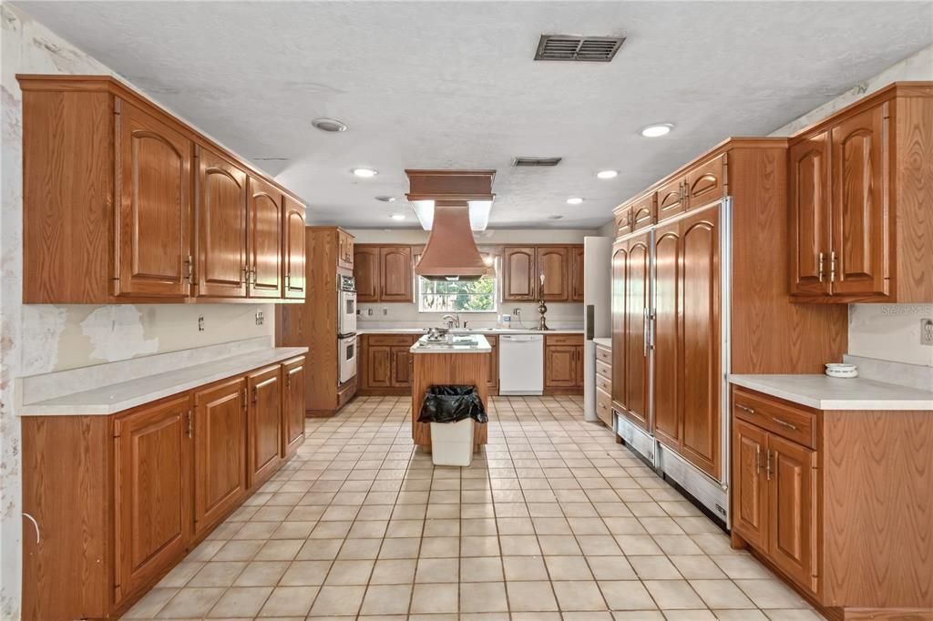 Active With Contract: $399,000 (4 beds, 2 baths, 3068 Square Feet)