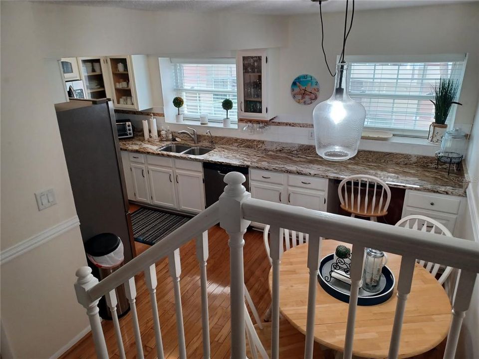 待售: $625,000 (2 贝兹, 2 浴室, 1237 平方英尺)