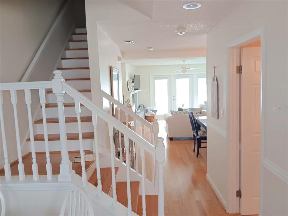 待售: $625,000 (2 贝兹, 2 浴室, 1237 平方英尺)