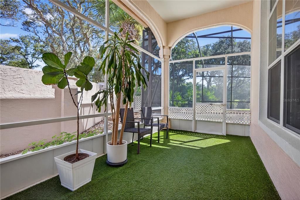 Под контрактом: $591,735 (2 спален, 3 ванн, 1915 Квадратных фут)