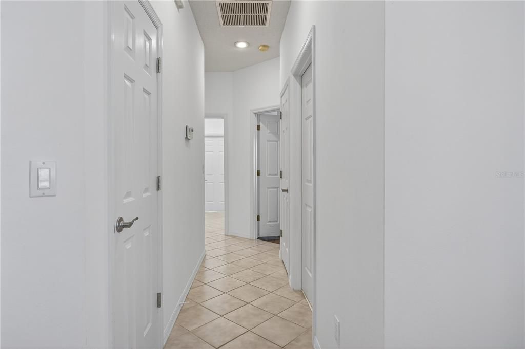 Под контрактом: $591,735 (2 спален, 3 ванн, 1915 Квадратных фут)