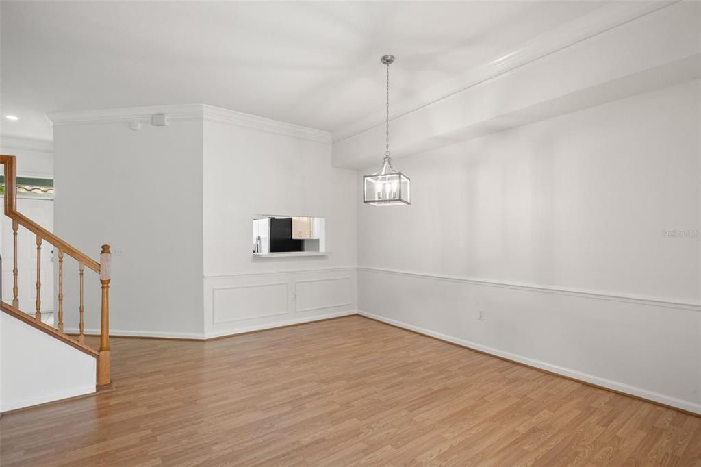 出租: $3,000 (3 贝兹, 2 浴室, 2844 平方英尺)