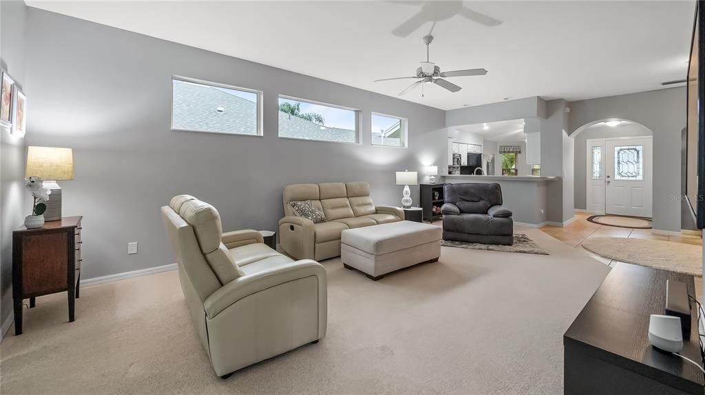 Active With Contract: $294,900 (3 beds, 2 baths, 1601 Square Feet)