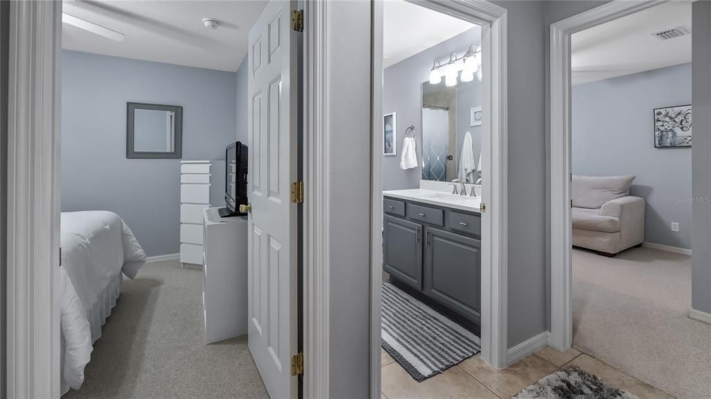 Active With Contract: $294,900 (3 beds, 2 baths, 1601 Square Feet)