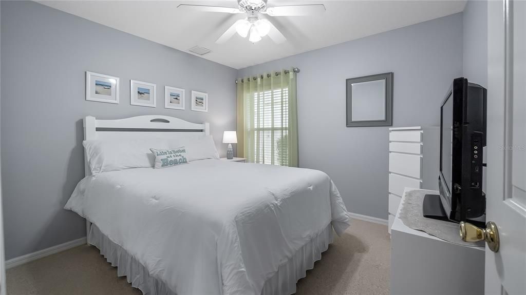 Active With Contract: $294,900 (3 beds, 2 baths, 1601 Square Feet)