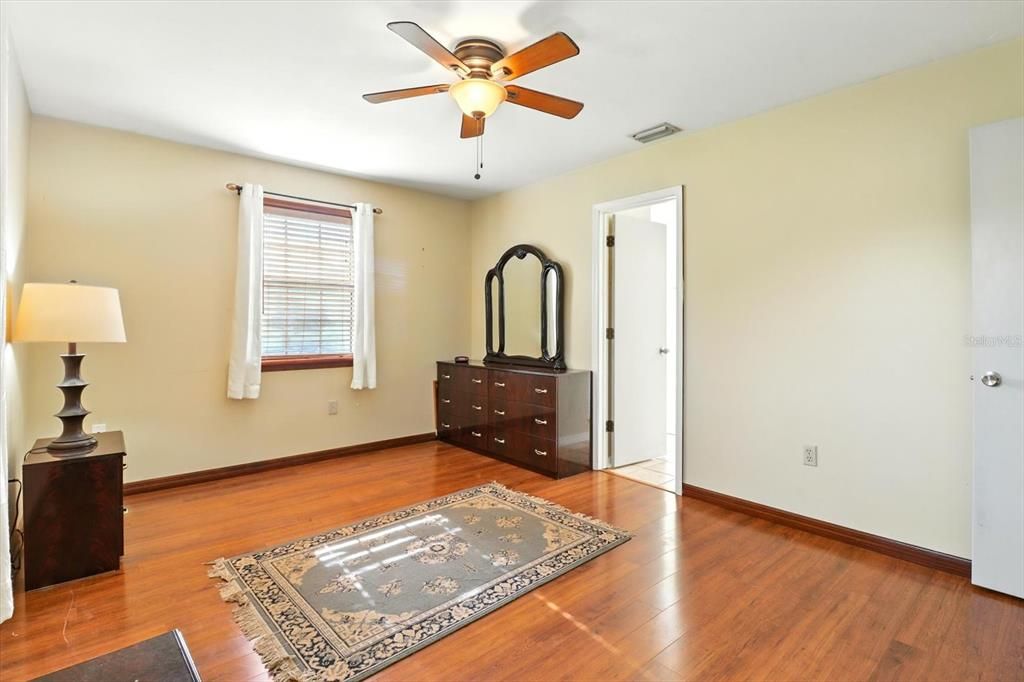 For Sale: $449,900 (3 beds, 2 baths, 2308 Square Feet)