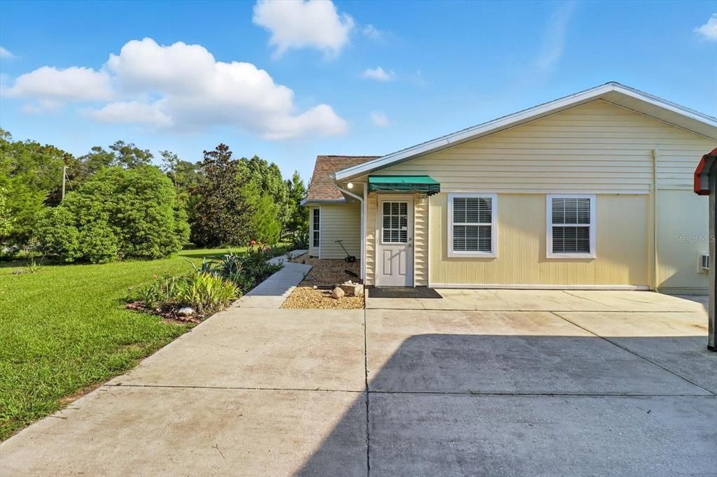 For Sale: $449,900 (3 beds, 2 baths, 2308 Square Feet)