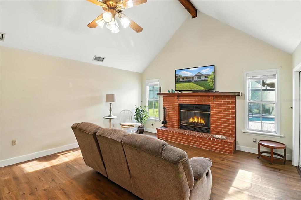 For Sale: $449,900 (3 beds, 2 baths, 2308 Square Feet)