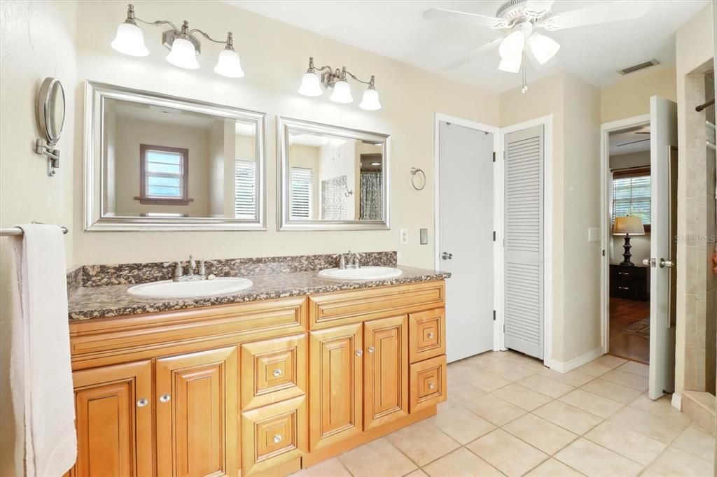 For Sale: $449,900 (3 beds, 2 baths, 2308 Square Feet)