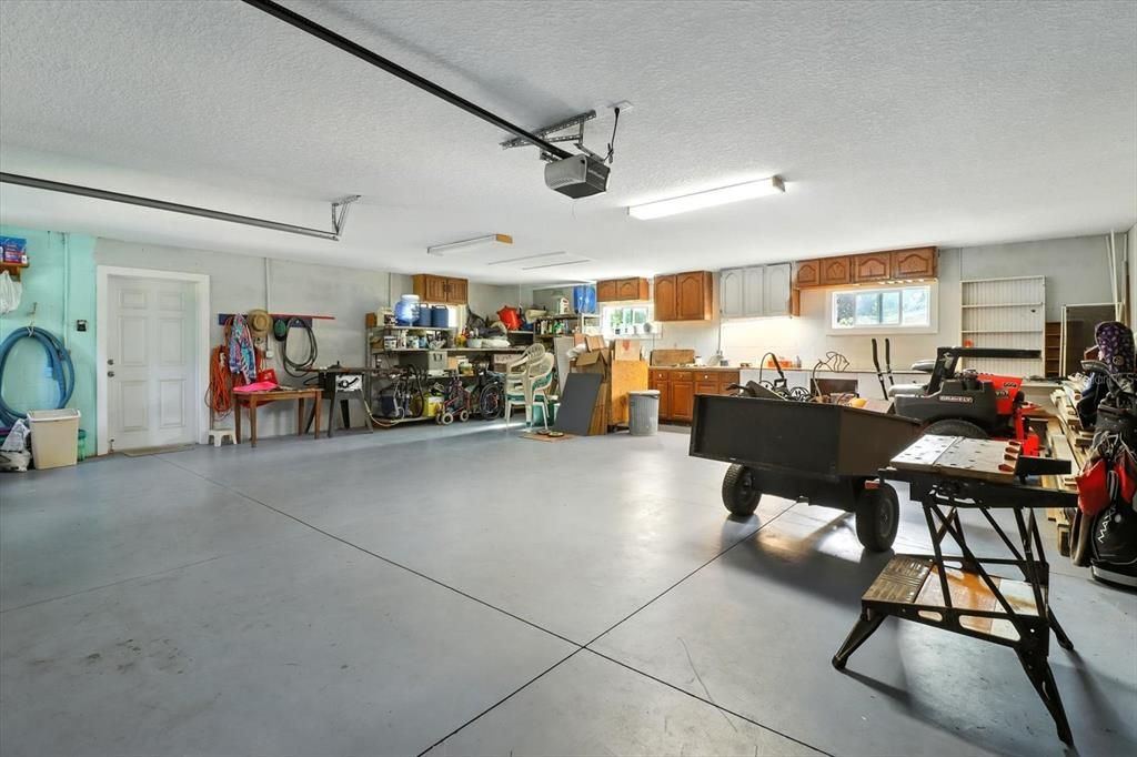 For Sale: $449,900 (3 beds, 2 baths, 2308 Square Feet)