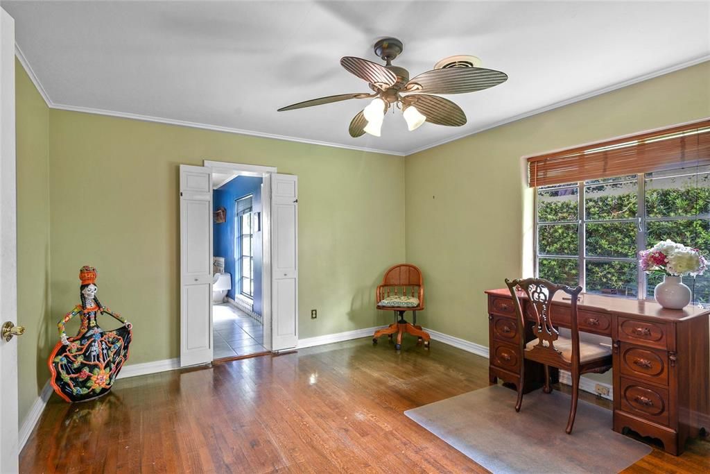 合同活跃: $1,799,000 (3 贝兹, 3 浴室, 3297 平方英尺)