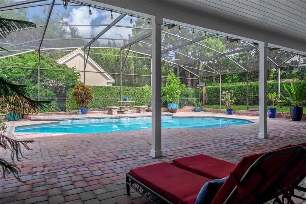 合同活跃: $1,799,000 (3 贝兹, 3 浴室, 3297 平方英尺)