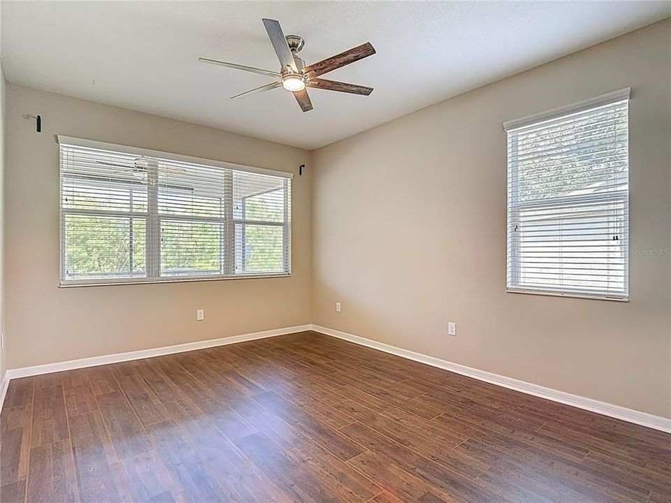 For Sale: $455,000 (4 beds, 3 baths, 2624 Square Feet)