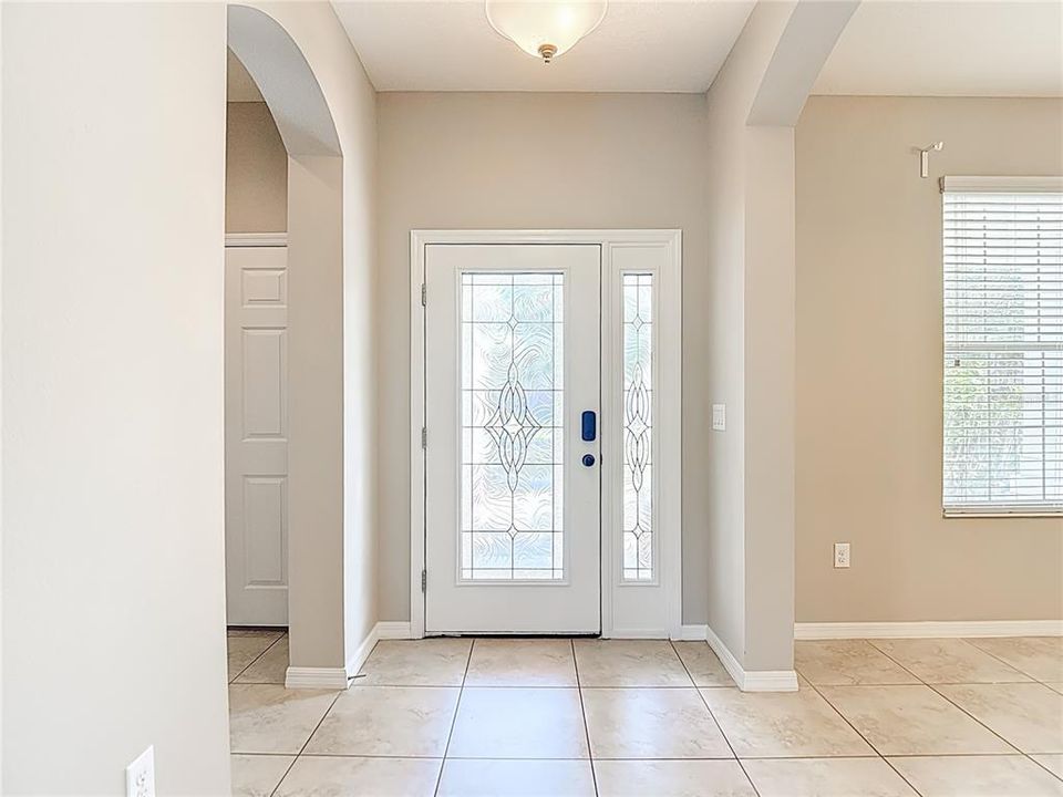 For Sale: $455,000 (4 beds, 3 baths, 2624 Square Feet)