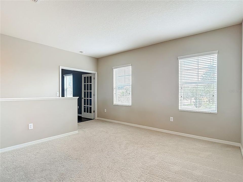 For Sale: $455,000 (4 beds, 3 baths, 2624 Square Feet)