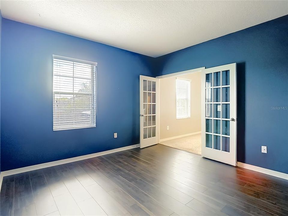 For Sale: $455,000 (4 beds, 3 baths, 2624 Square Feet)