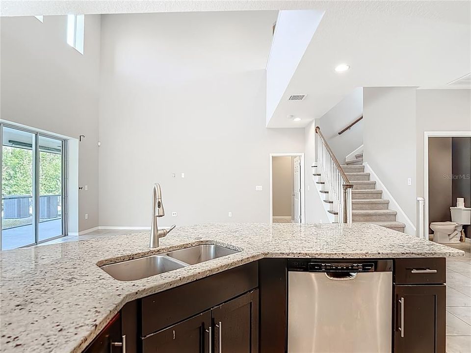 For Sale: $455,000 (4 beds, 3 baths, 2624 Square Feet)