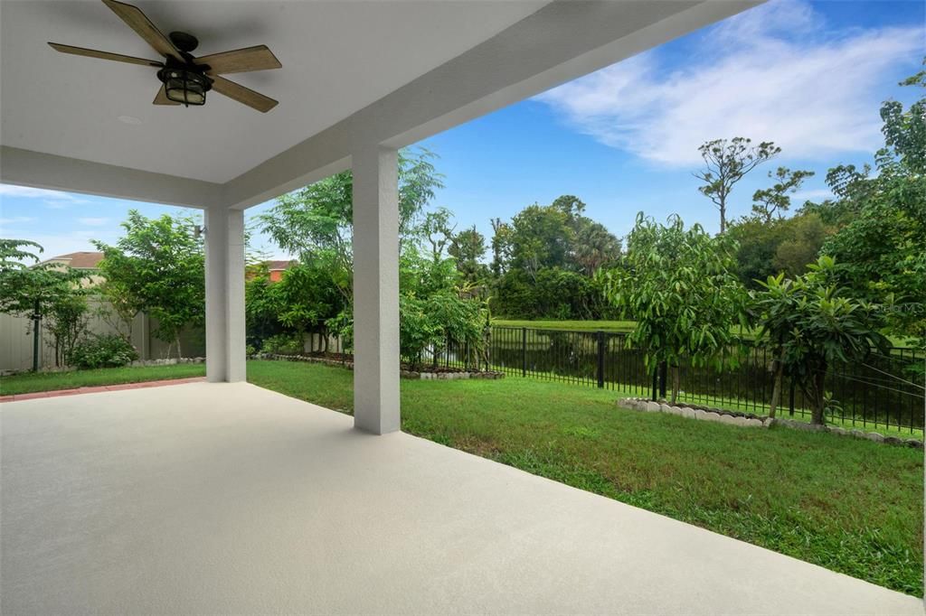 Activo con contrato: $395,000 (3 camas, 2 baños, 1483 Pies cuadrados)