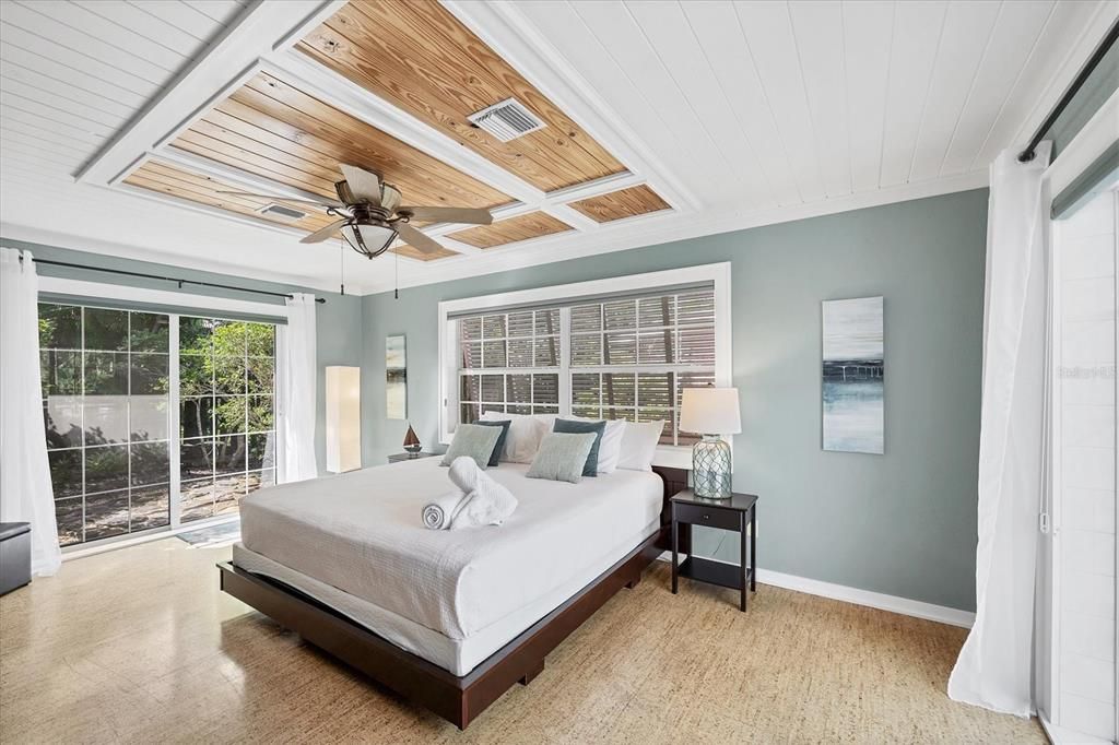 Active With Contract: $535,000 (3 beds, 3 baths, 2081 Square Feet)