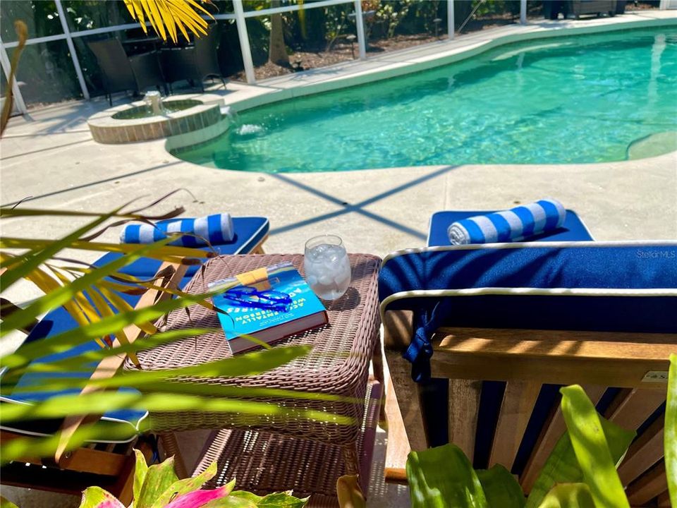 Active With Contract: $535,000 (3 beds, 3 baths, 2081 Square Feet)