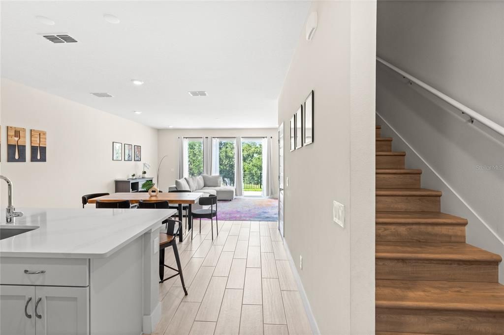 На продажу: $474,000 (3 спален, 2 ванн, 1708 Квадратных фут)