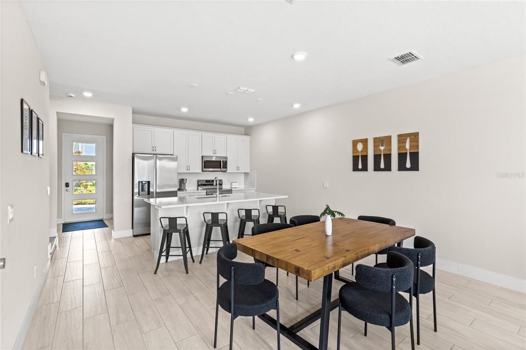 На продажу: $474,000 (3 спален, 2 ванн, 1708 Квадратных фут)