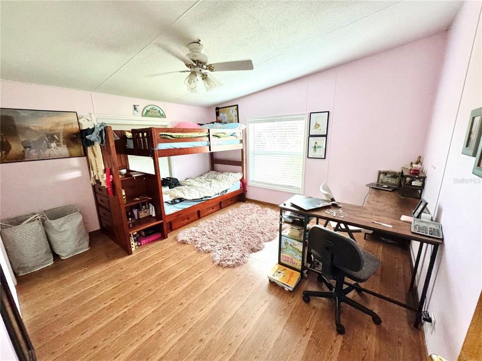 待售: $519,000 (4 贝兹, 2 浴室, 1728 平方英尺)