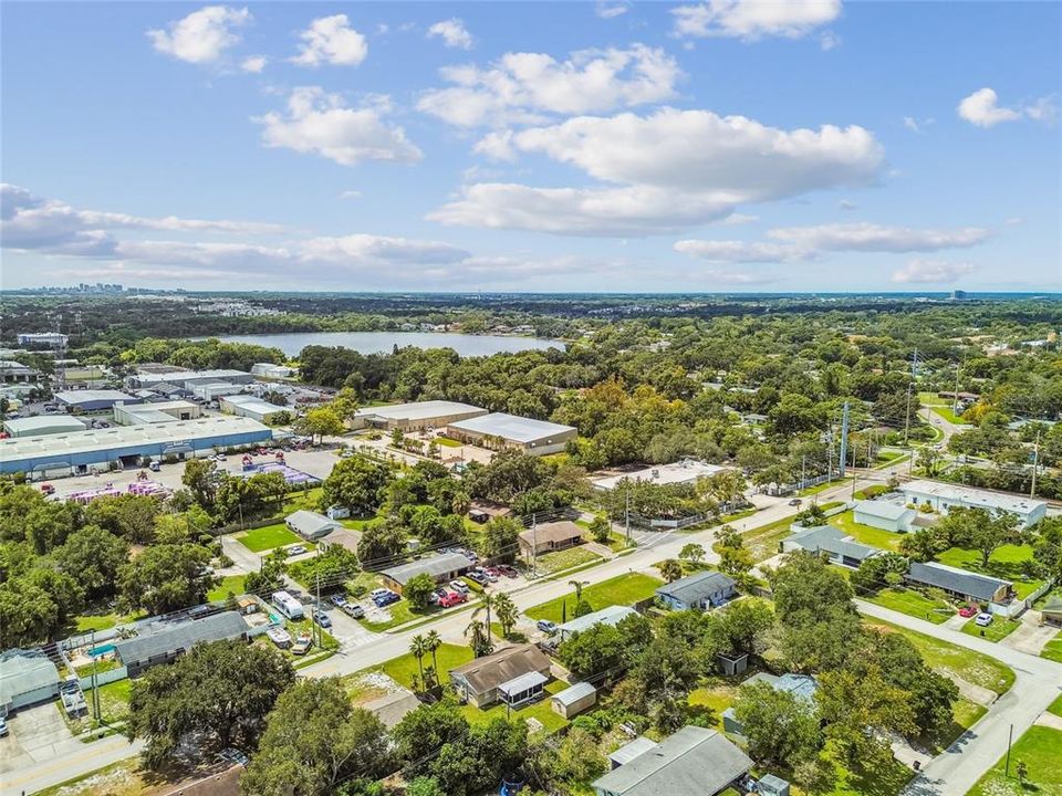 Active With Contract: $274,500 (2 beds, 1 baths, 850 Square Feet)